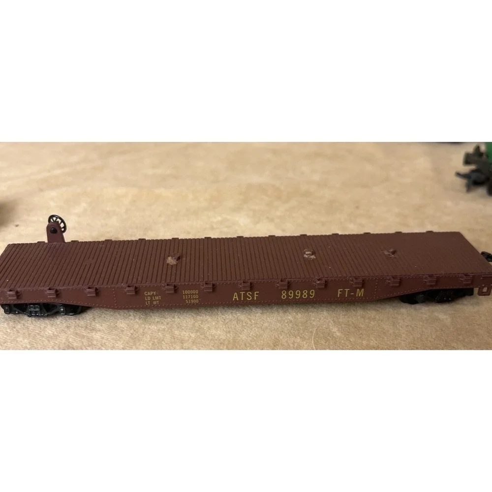 12 Train Cars HO Scale Reading, B&O W.P. Chessie or Flat Baby Ruth DuPont Etc